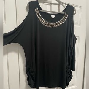 Blouse with sequins
